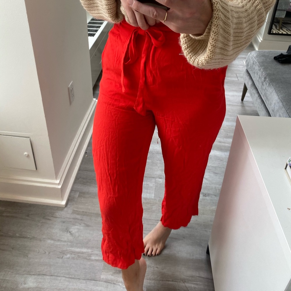 Tomato red cropped pants